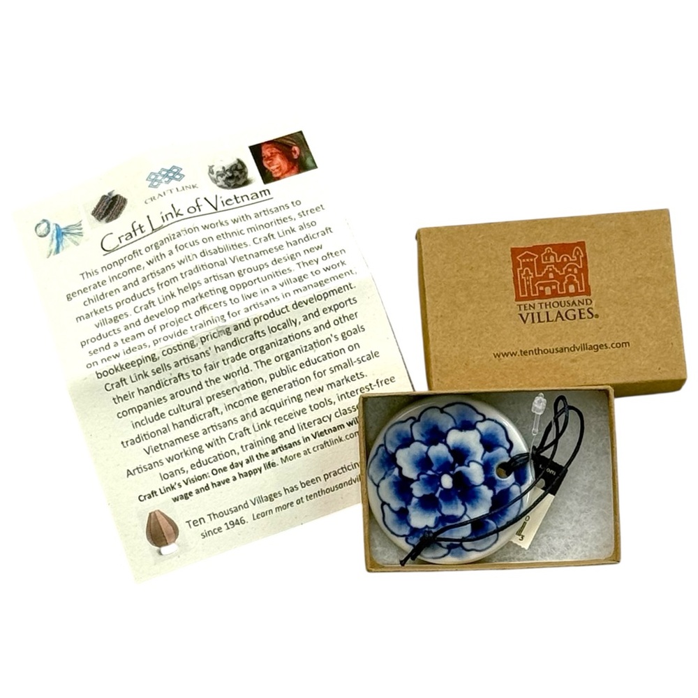 Ten Thousand‎ Villages Peony Disk Ornament Handcrafted Vietnam Blue White